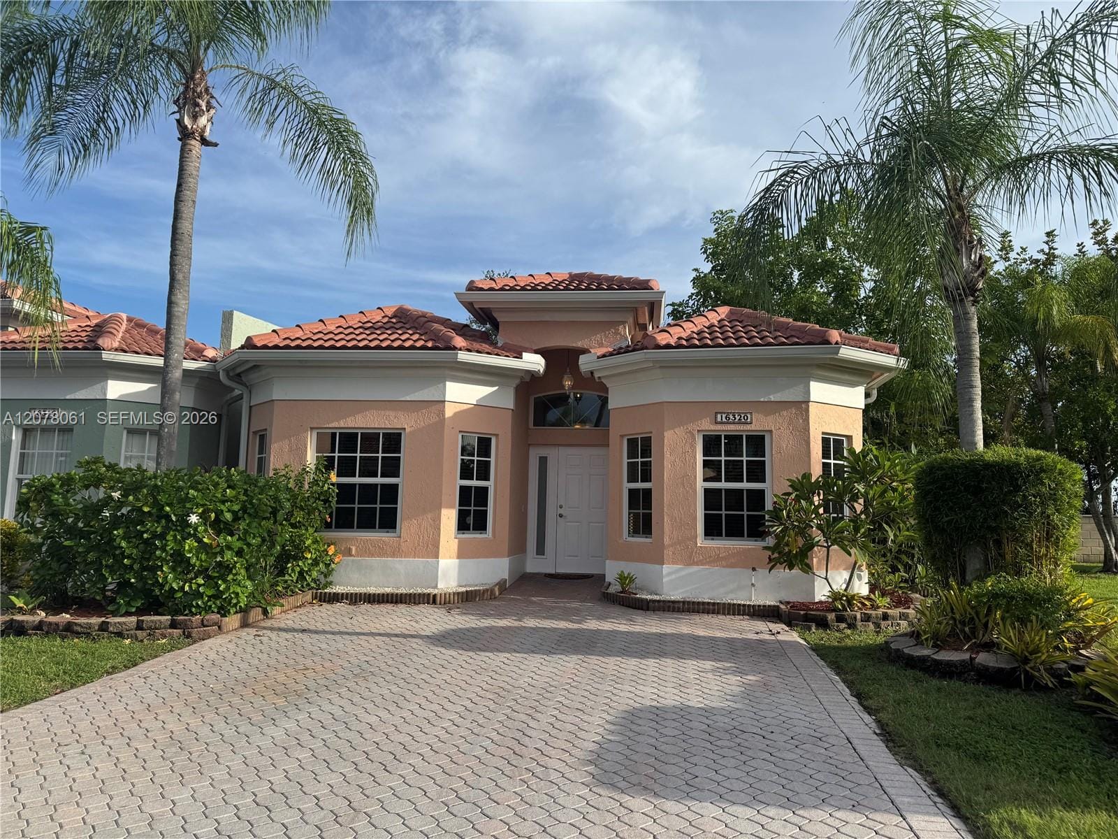 16320 SW 103rd Terrace — photo 1
