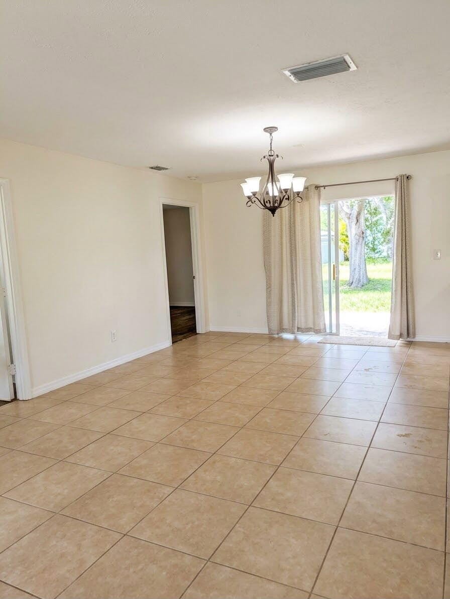 7402 LAKELAND Boulevard, Fort Pierce, FL 34951 photo 7