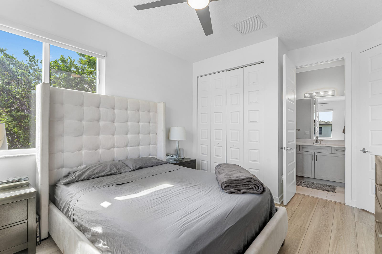 610 Pioneer Way — photo 12