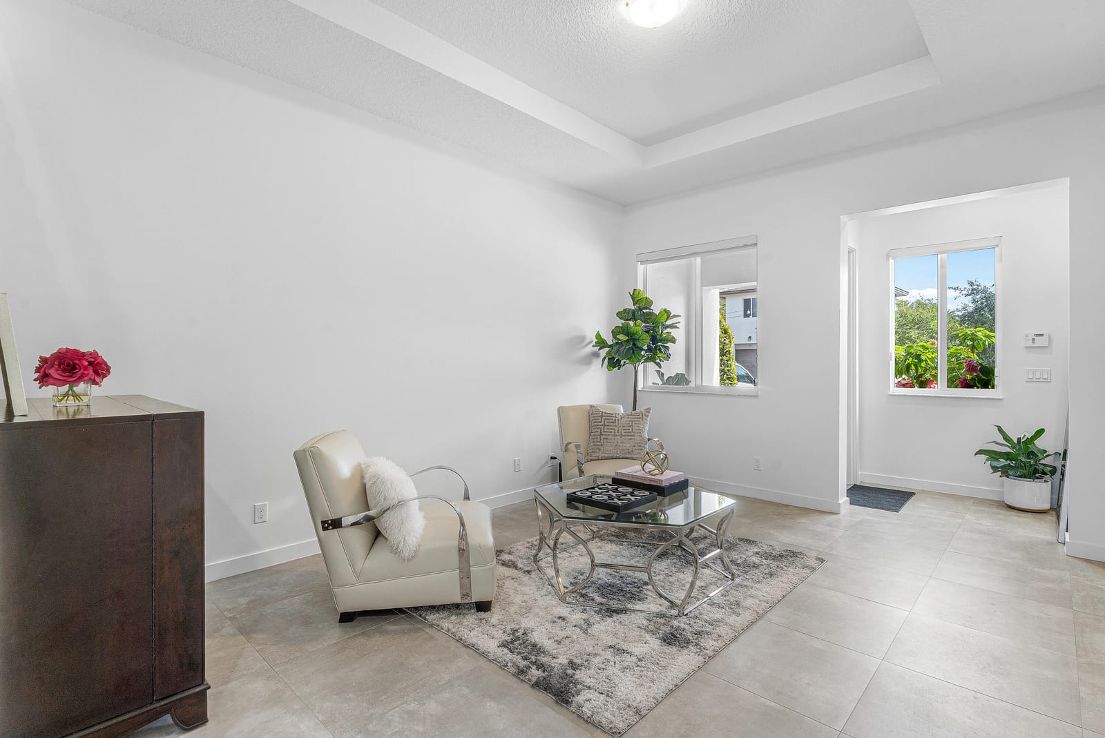 610 Pioneer Way — photo 5