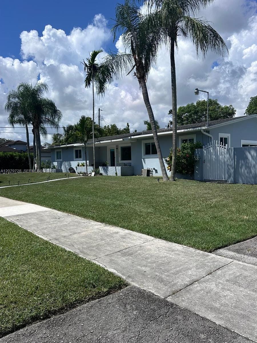 16000 N Miami Avenue, Miami, FL 33169