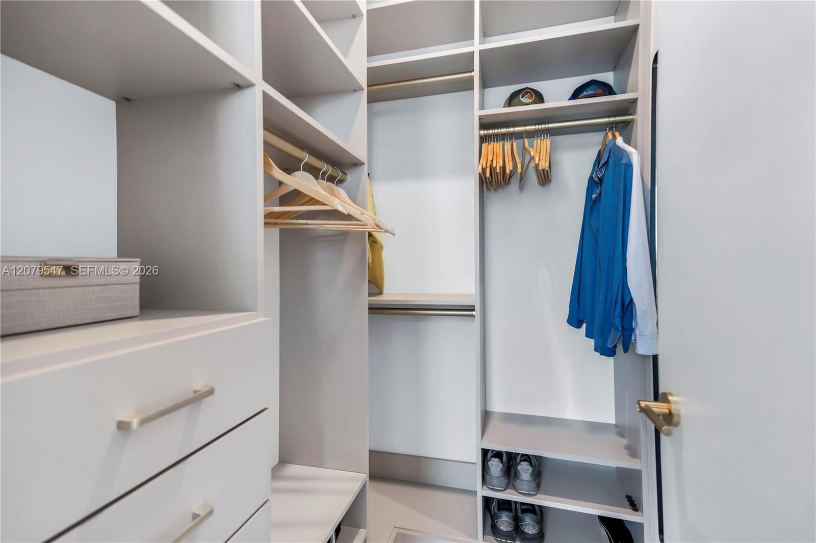 2655 S Bayshore Drive 1406 — photo 4