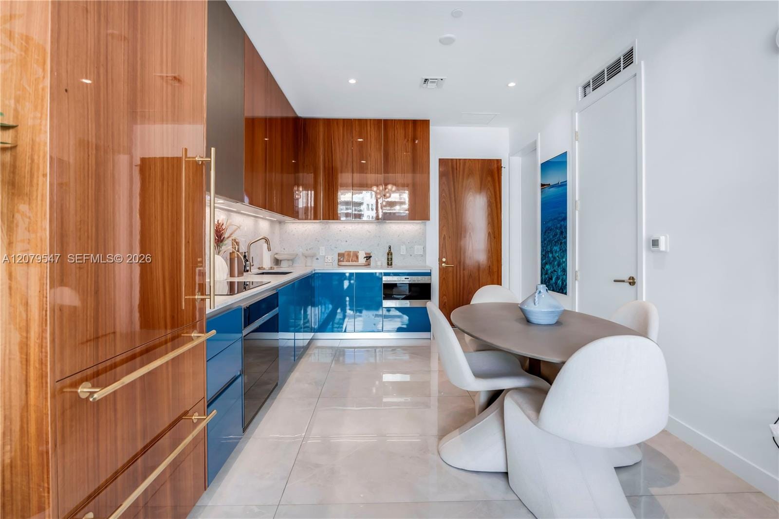 2655 S Bayshore Drive 1406 — photo 6