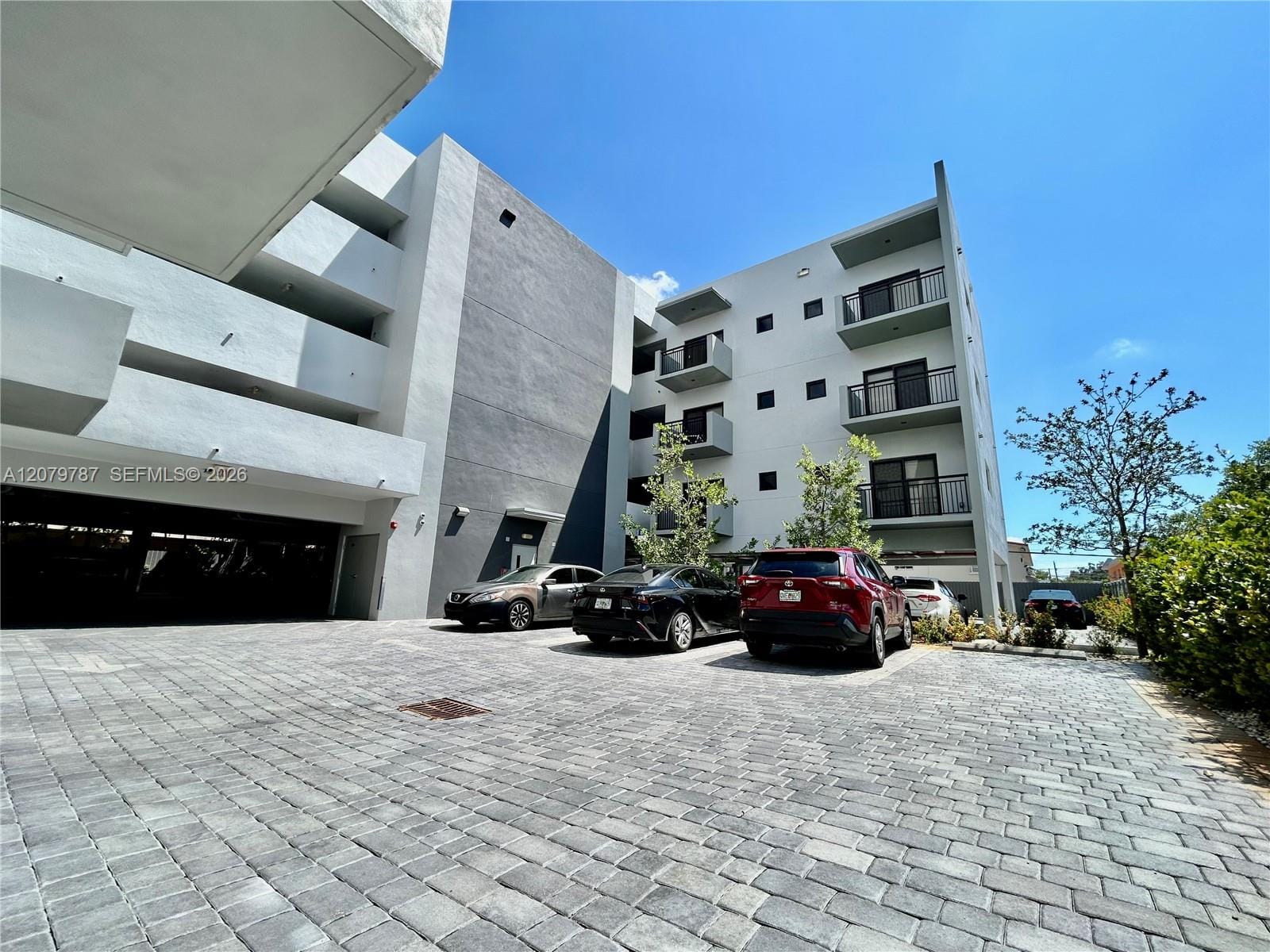 836 SW 2nd Street 404, Miami, FL 33130 photo 27