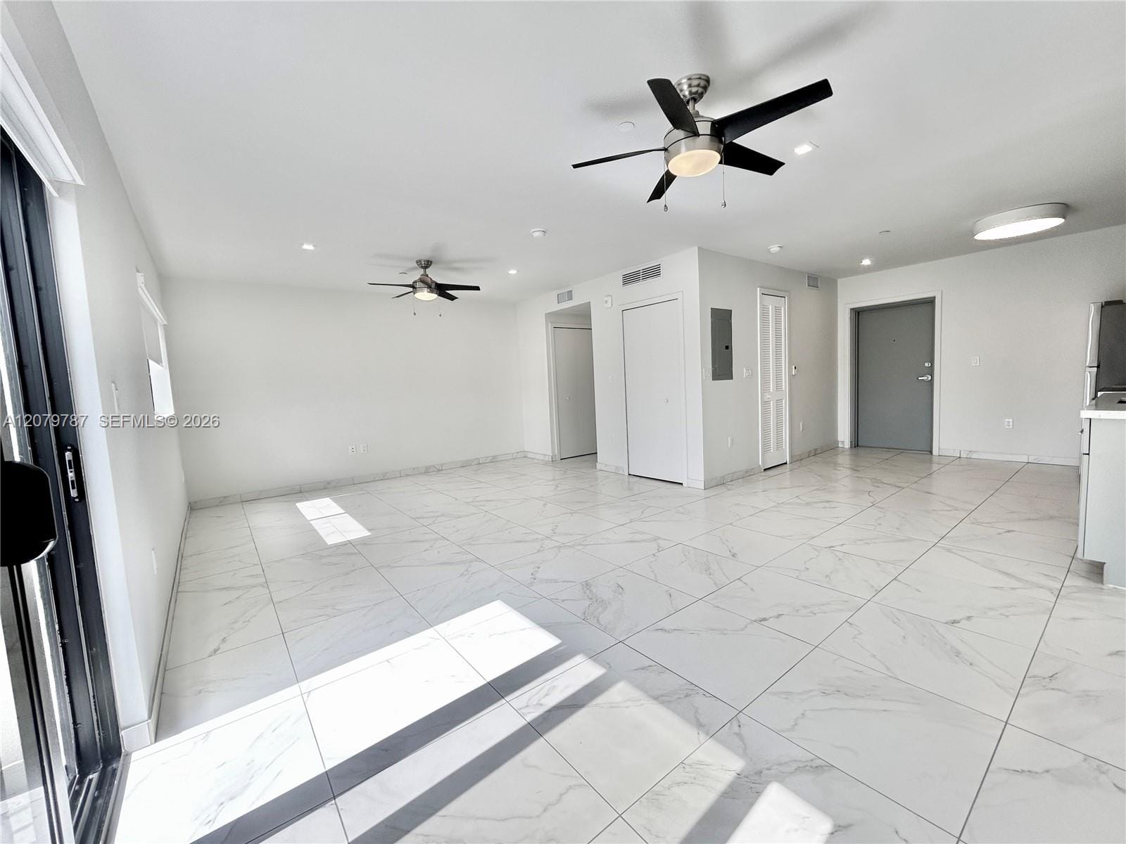 836 SW 2nd Street 404 — photo 5
