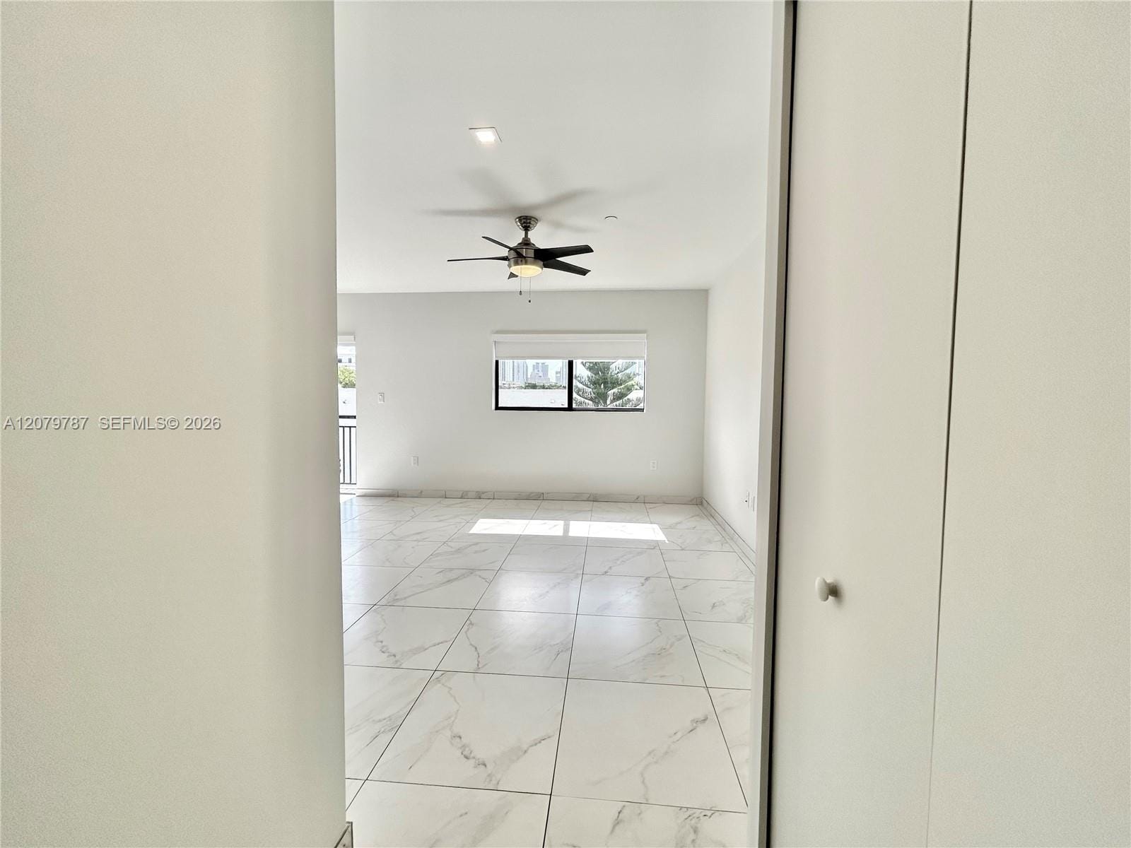 836 SW 2nd Street 404 — photo 8