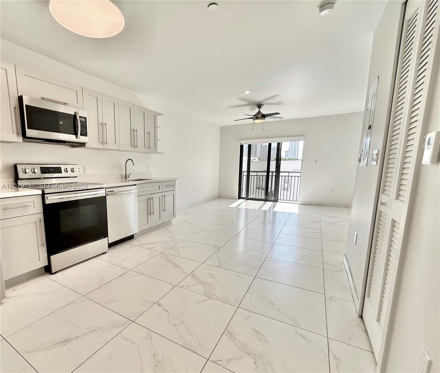 836 SW 2nd Street 404