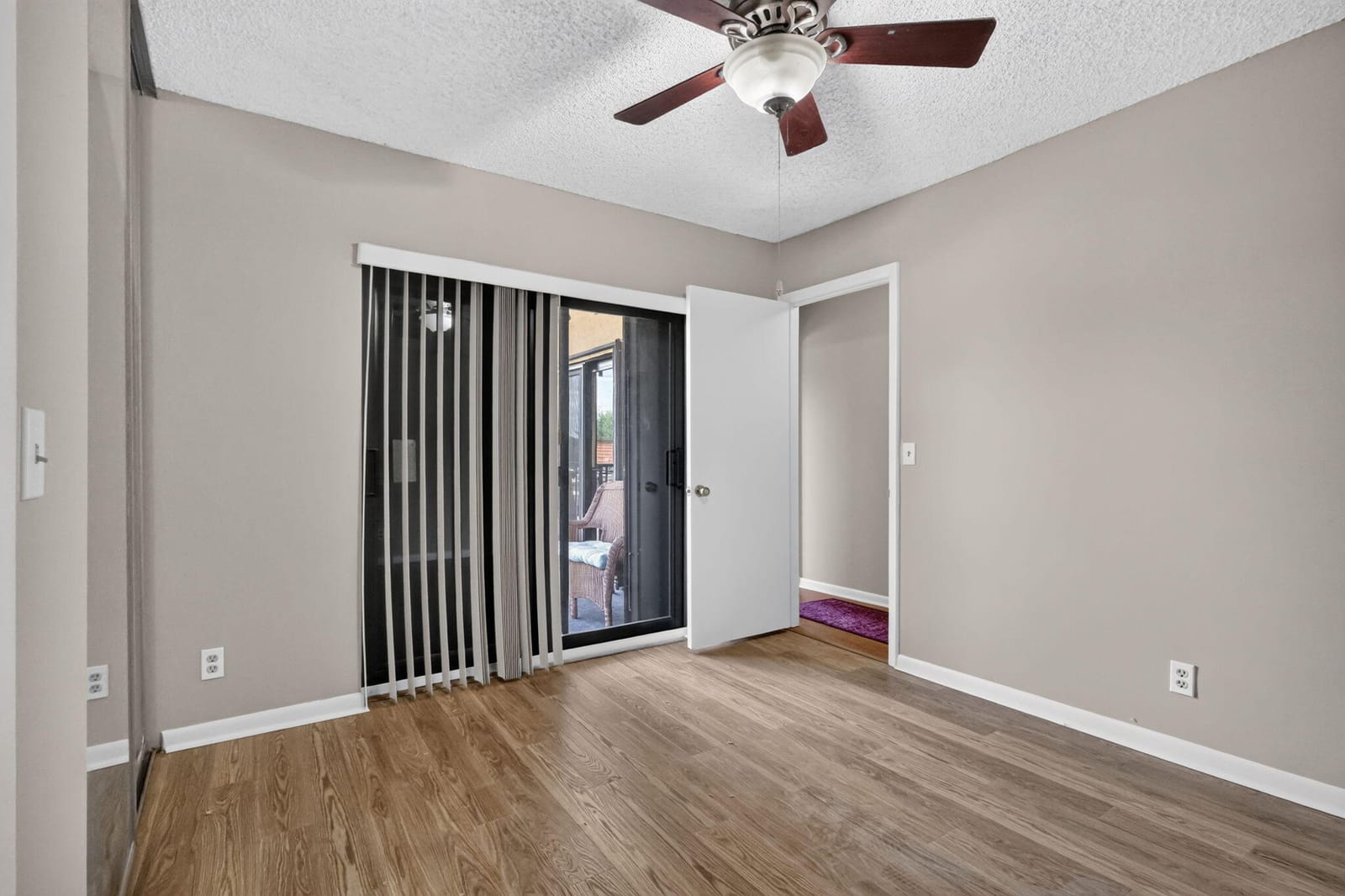 3659 VICTORIA Drive — photo 9