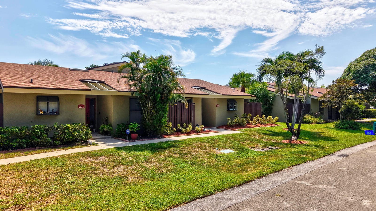 204 Meadows Drive, Boynton Beach, FL 33436