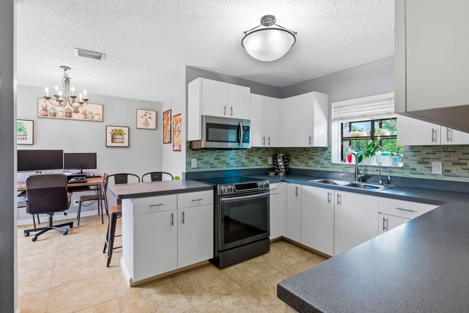 204 Meadows Drive, Boynton Beach, FL 33436 photo 8