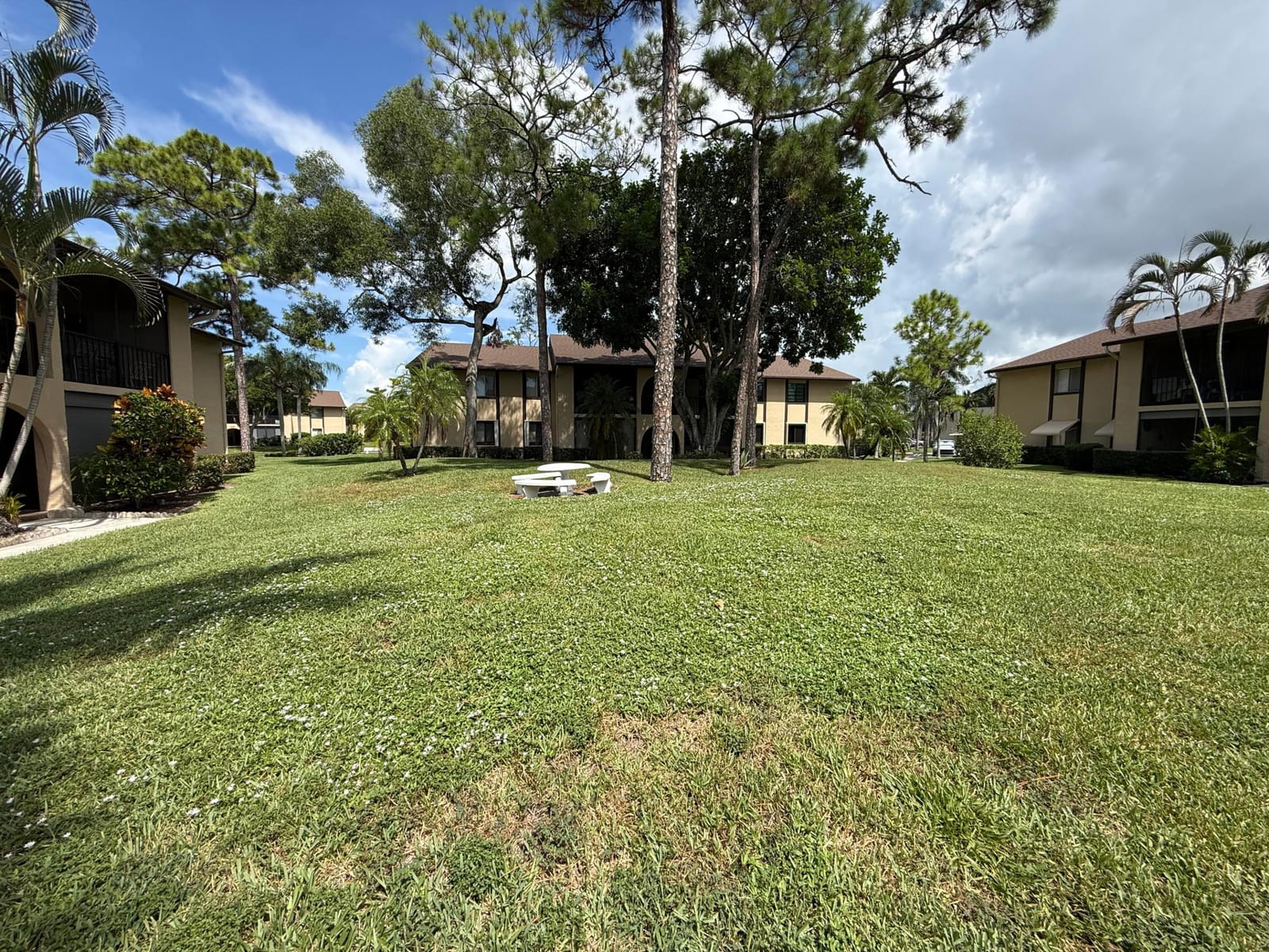 418 PINE GLEN Lane C-2 — photo 3