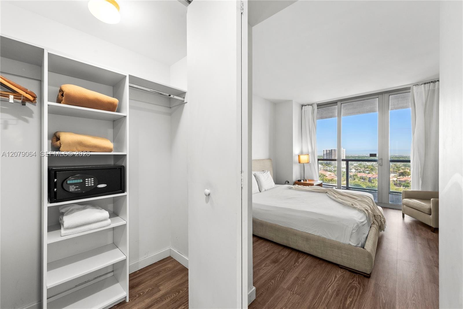 2602 E Hallandale Beach Boulevard R1806 — photo 10