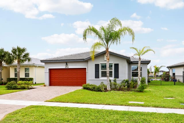 8292 NW GREENBANK Circle, Port St. Lucie, FL 34987
