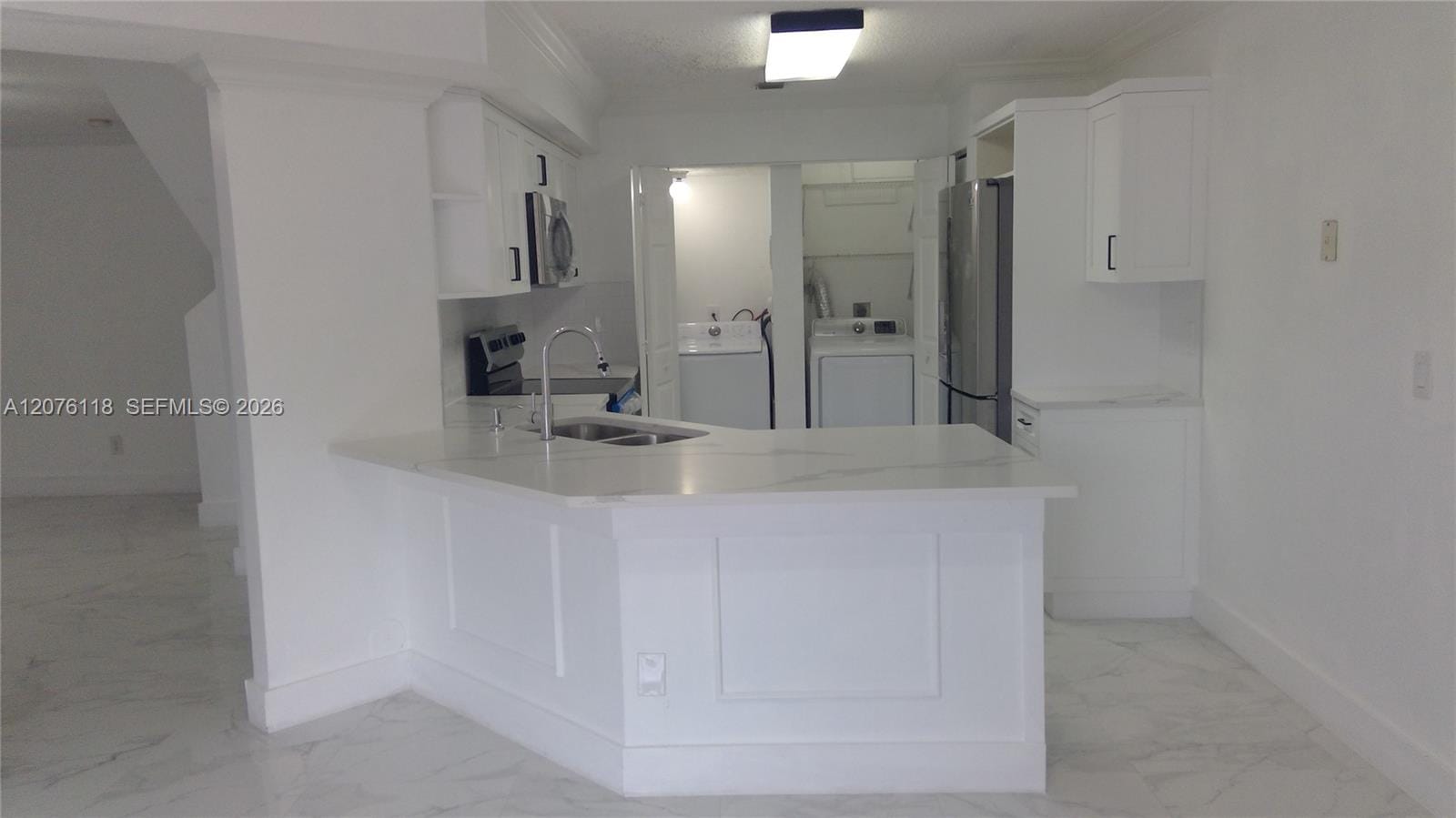 12602 SW 54th Street 0 — photo 8