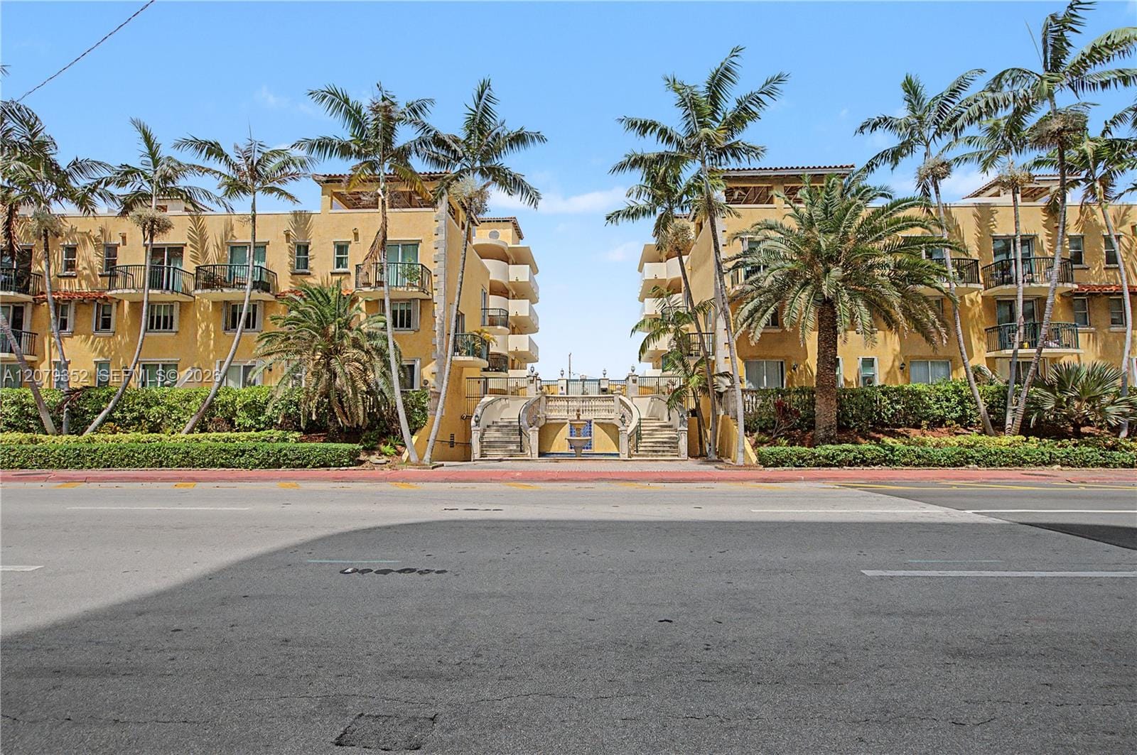 8888 Collins Avenue 115 — photo 2
