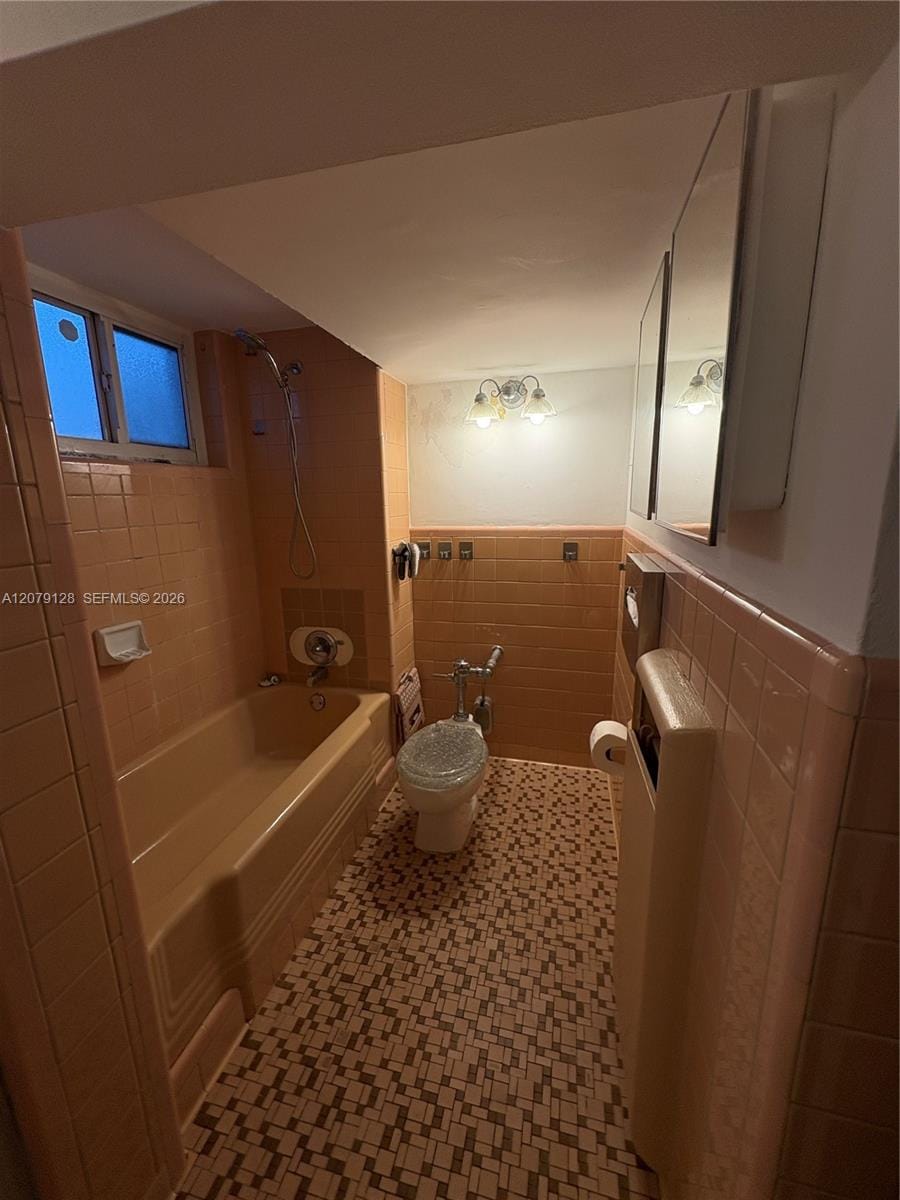 1751 Washington Avenue 1H — photo 8