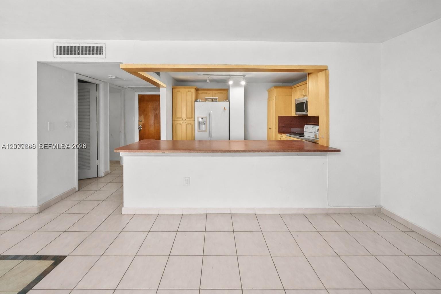 6450 Collins Avenue 205, Miami Beach, FL 33141 photo 13