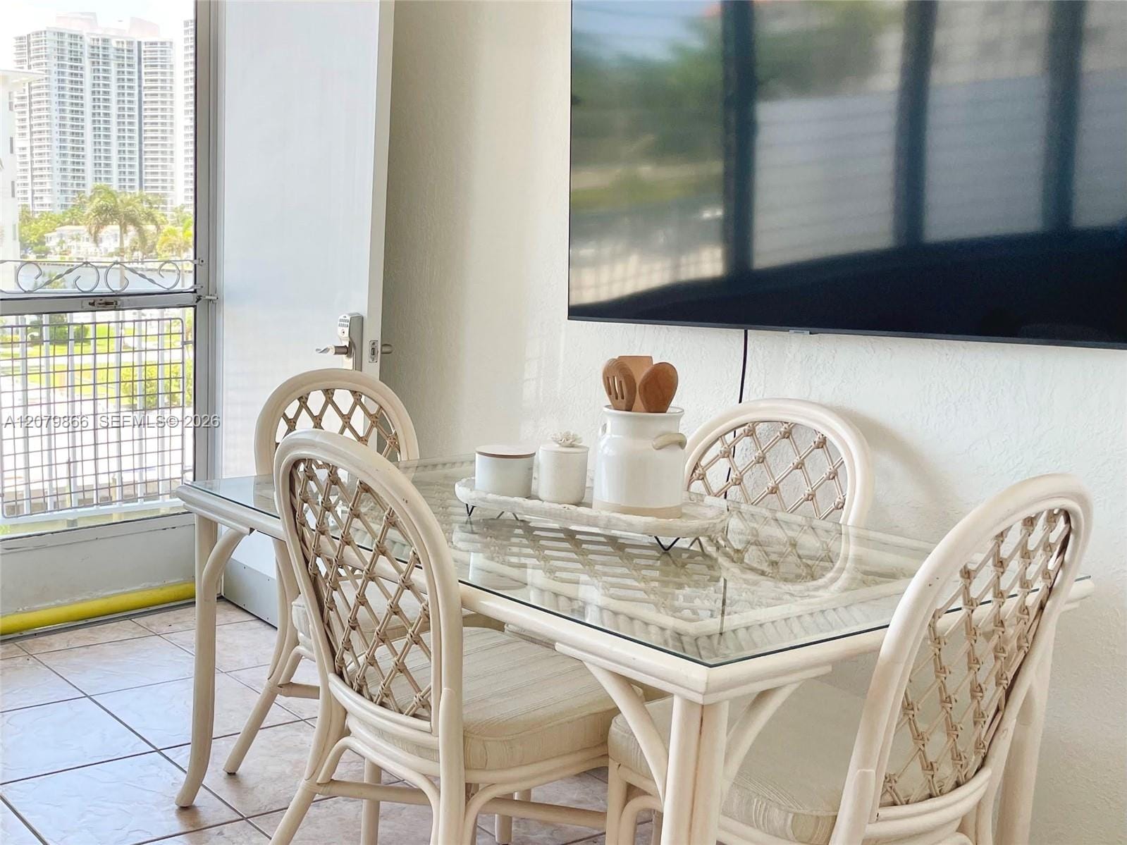 3177 S Ocean Drive 321 — photo 2