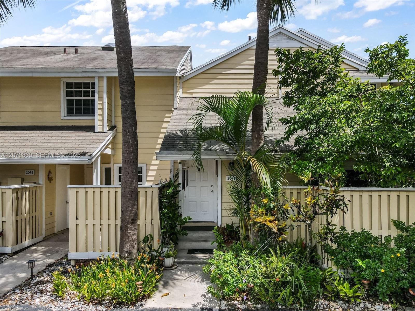 2071 Champions Way — photo 1
