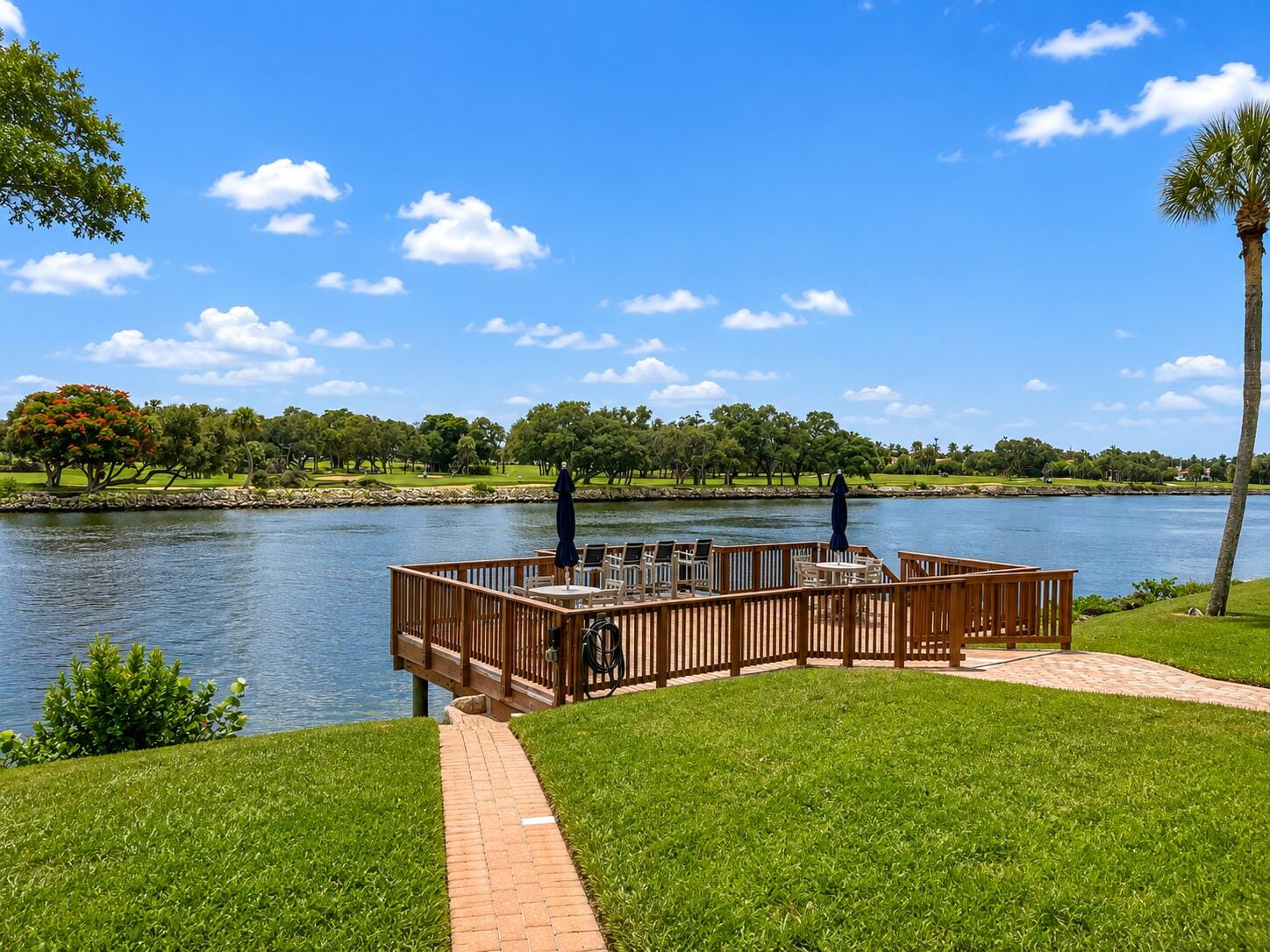308 Golfview Road 405, North Palm Beach, FL 33408