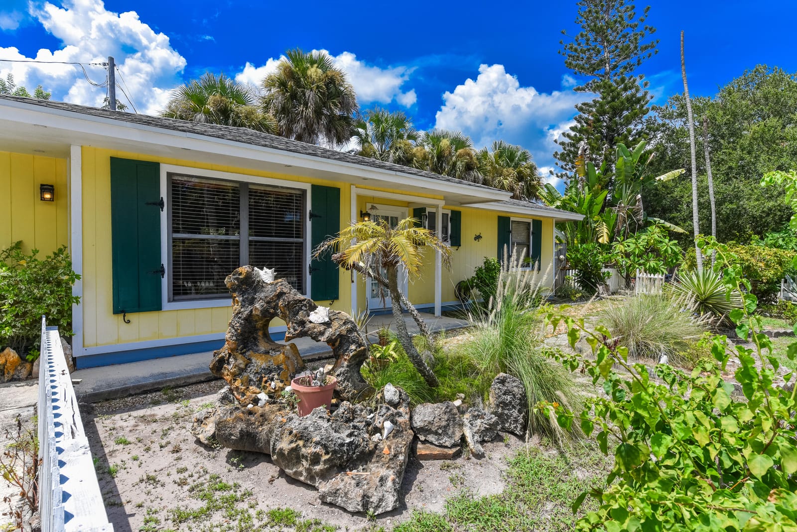 1076 NE BANYAN TREE Drive, Jensen Beach, FL 34957 photo 28