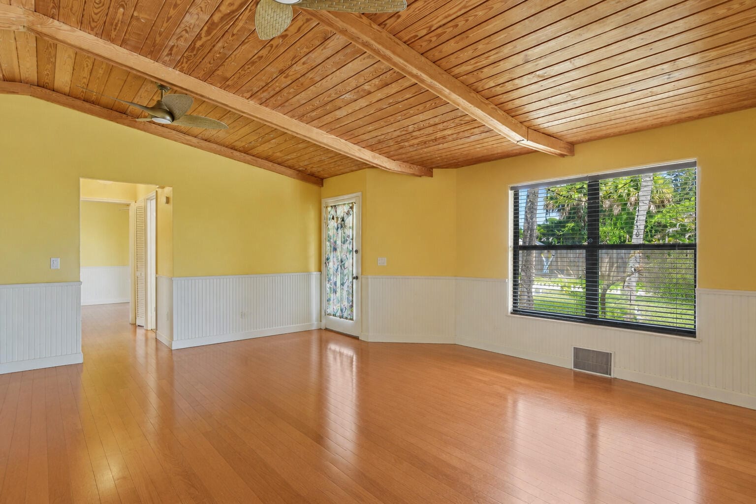 1076 NE BANYAN TREE Drive, Jensen Beach, FL 34957 photo 7