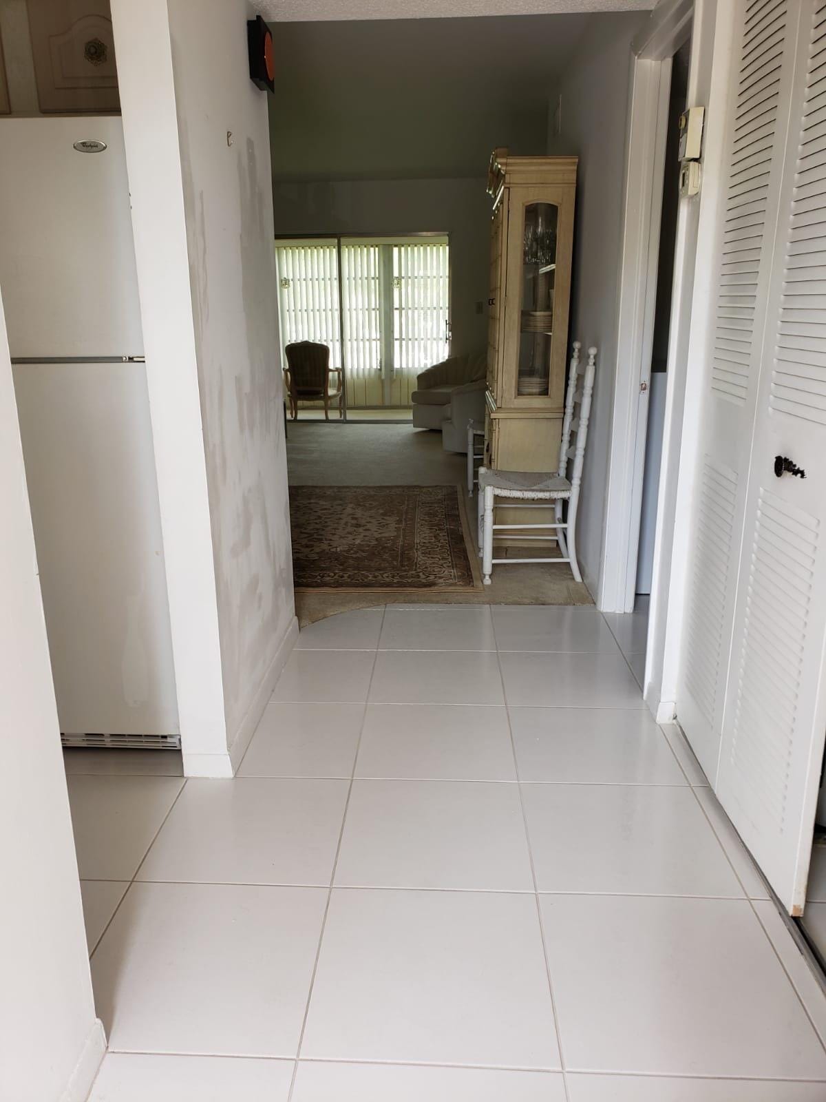 31 Abbey Lane 206 — photo 4