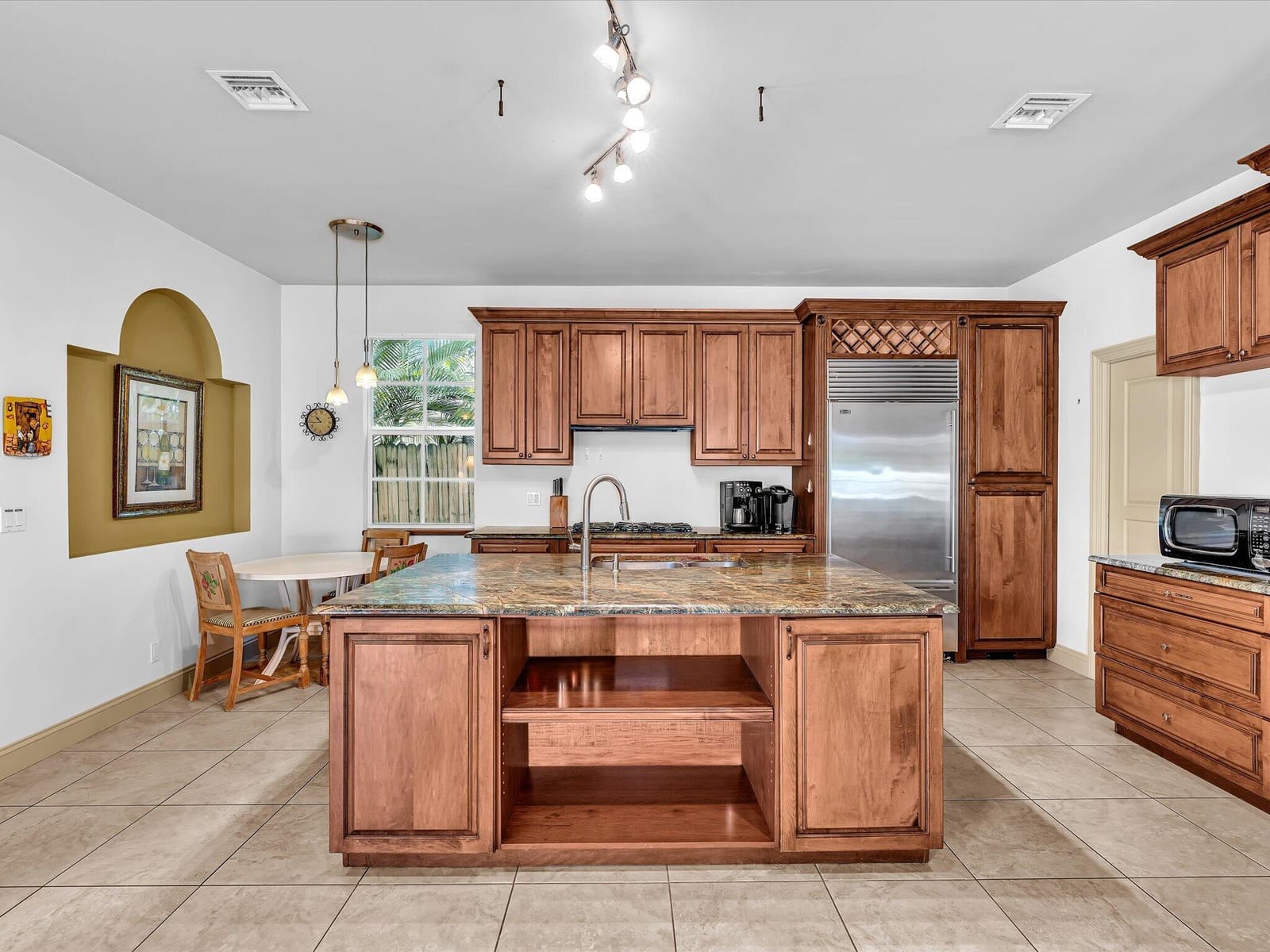 724 PARK Place, West Palm Beach, FL 33401 photo 10