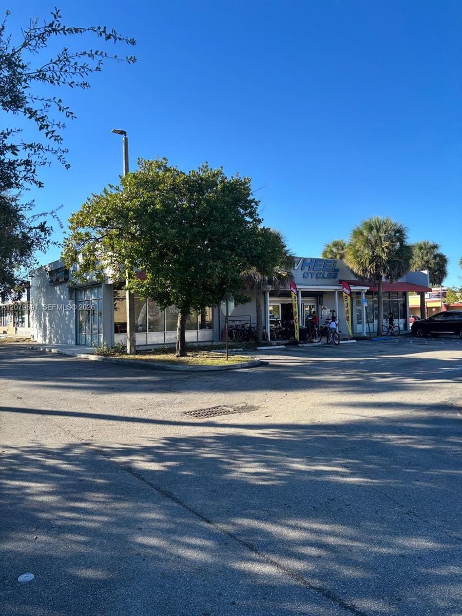 7035 Taft Street, Hollywood, FL 33024