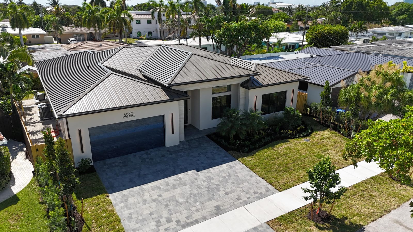 5950 NE 21st Circle, Fort Lauderdale, FL 33308