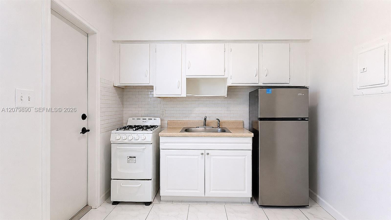 2499 SW 27th Street 3 — photo 3