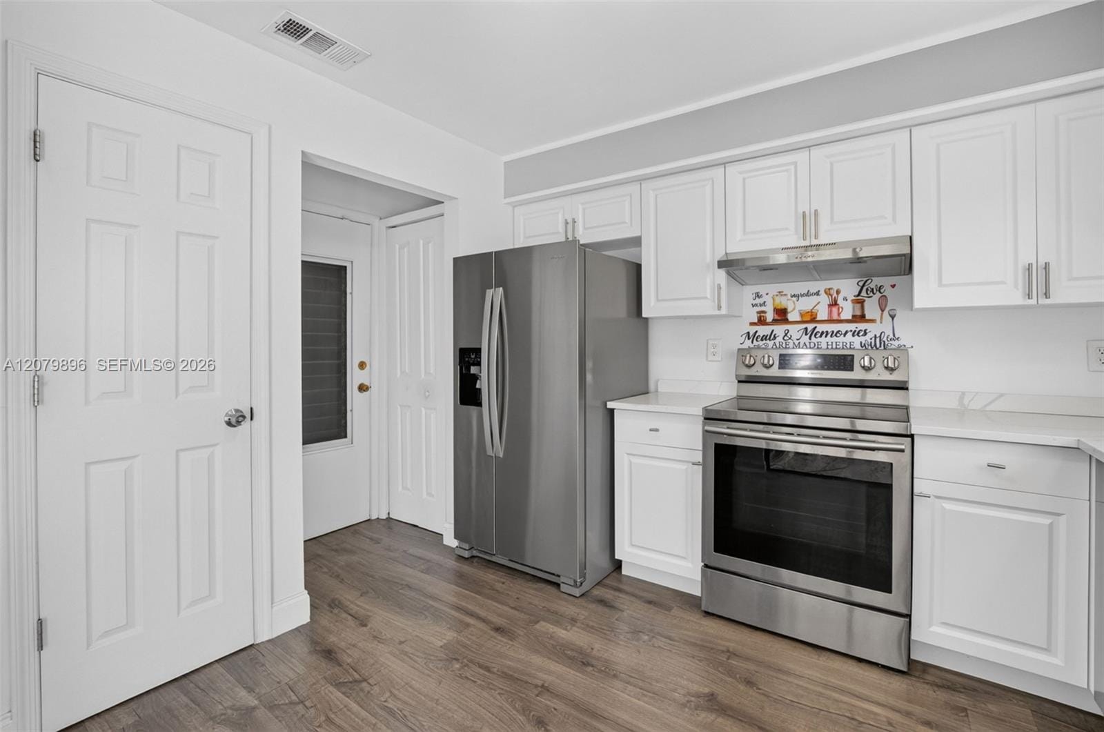 10086 Eaglewood Road B — photo 6