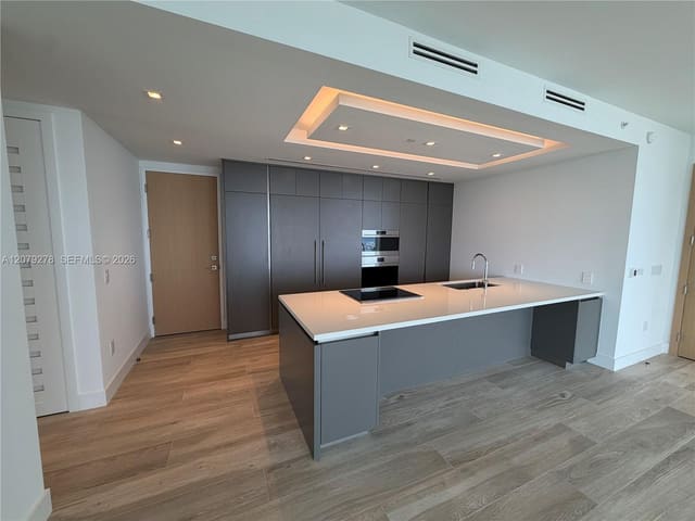 4714 N Flager 903, West Palm Beach, FL 33407