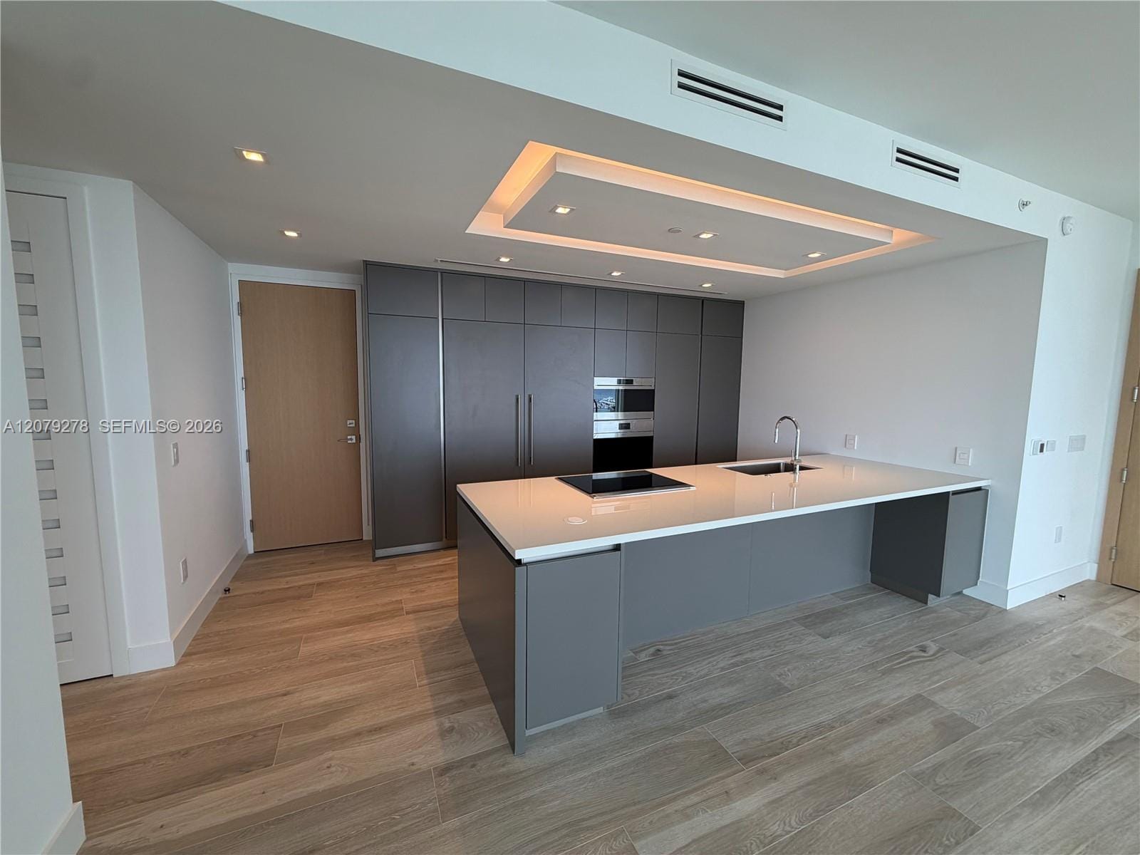 4714 N Flager 903
