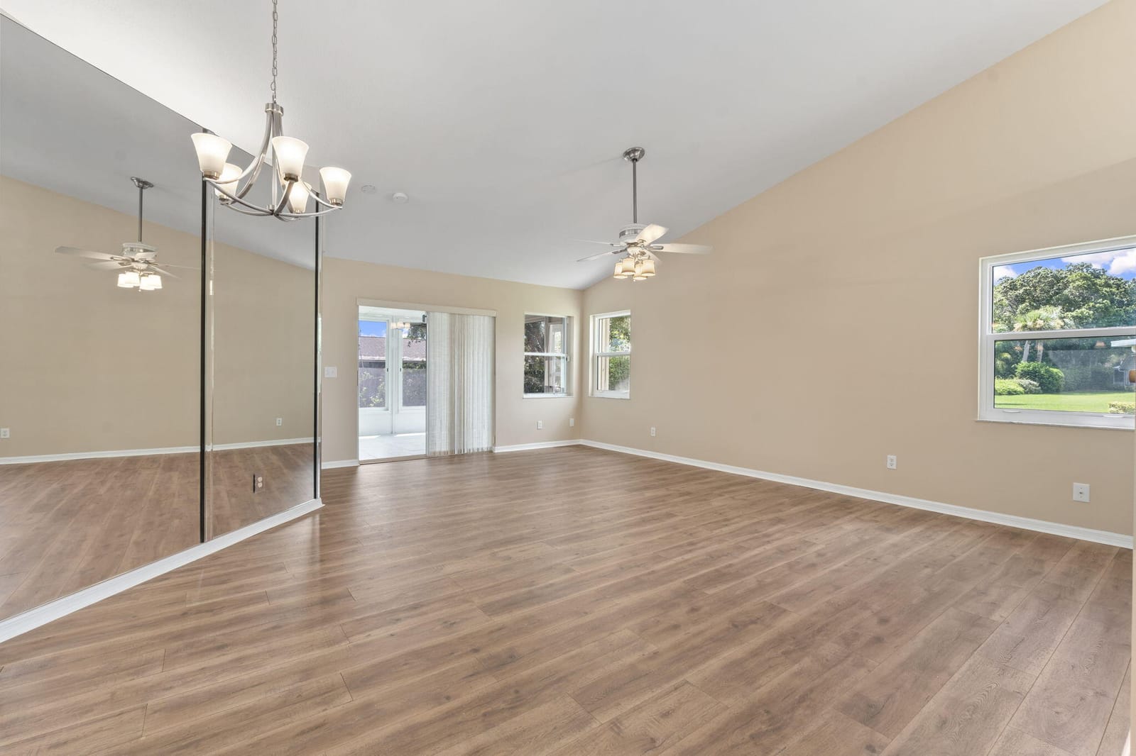 4265 SE Brittney Circle — photo 5