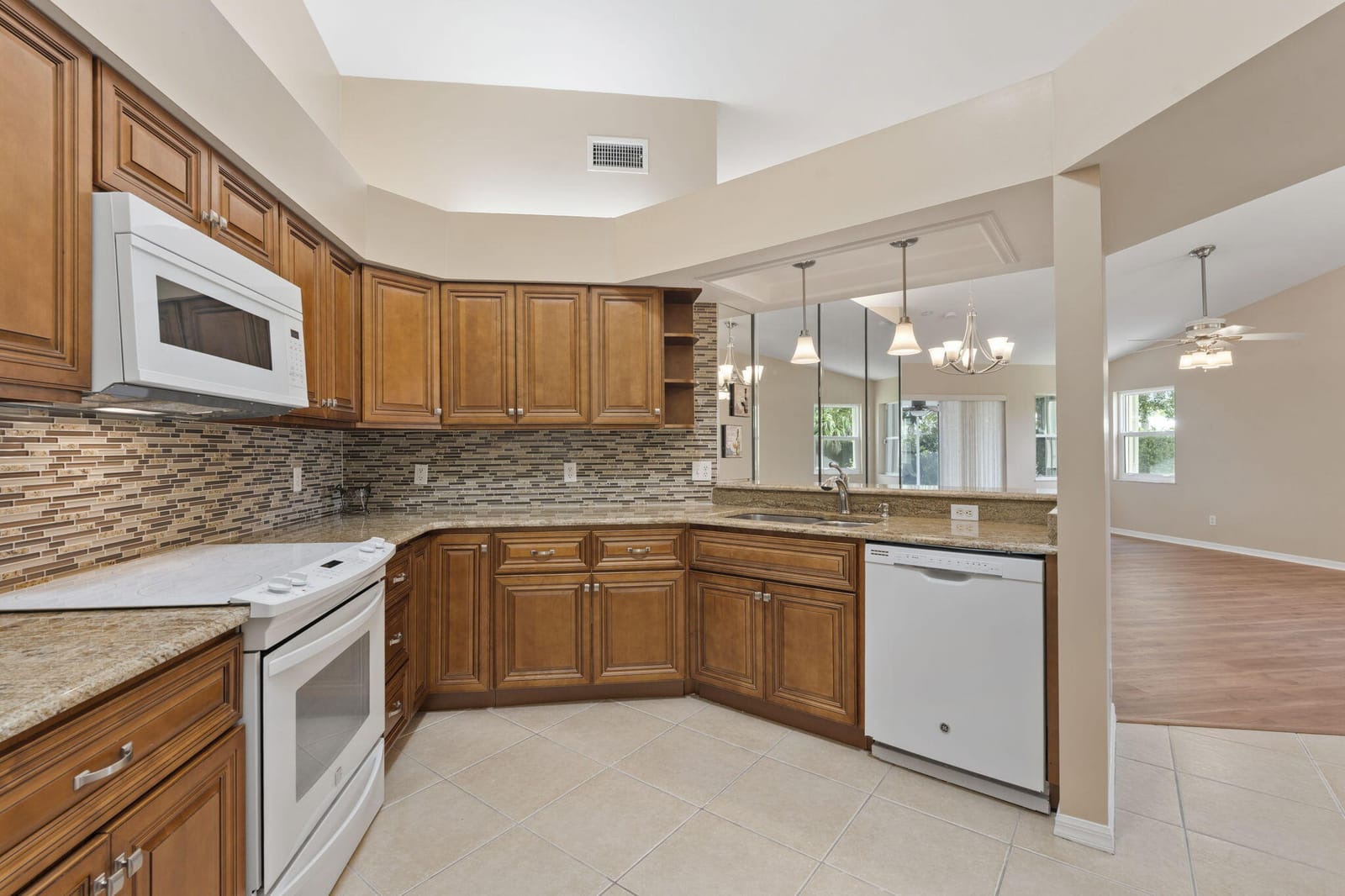 4265 SE Brittney Circle — photo 9