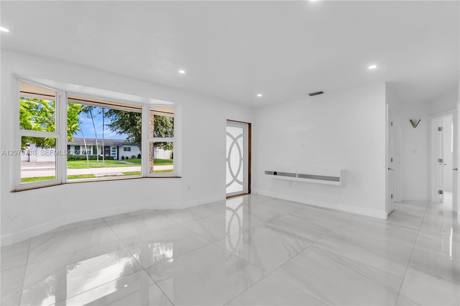 9450 SW 25th Drive — photo 8