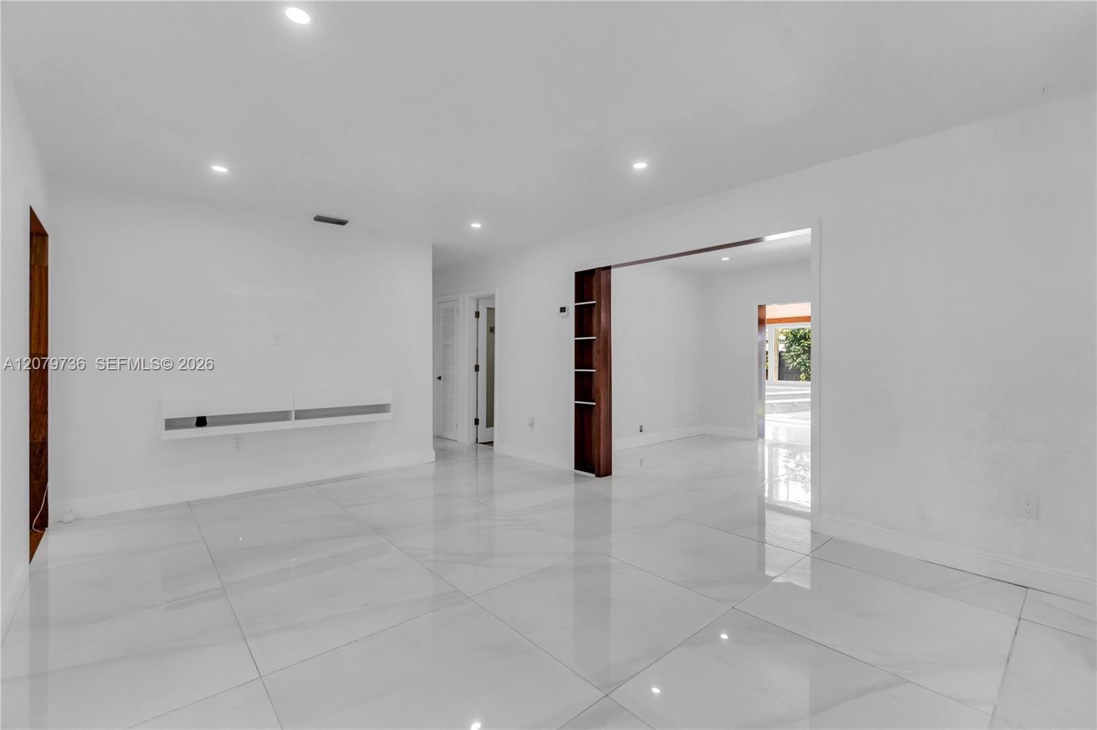 9450 SW 25th Drive — photo 9