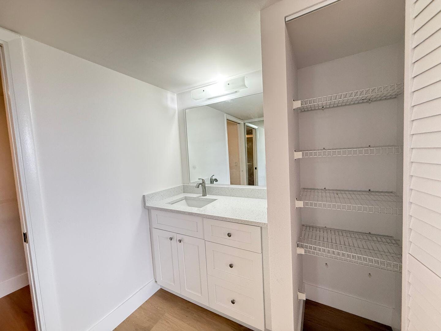 3511 VILLAGE Boulevard 404 — photo 3