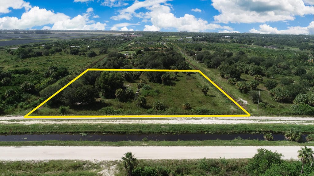 Xx Lot 1880 LOUISE ST NW — photo 2