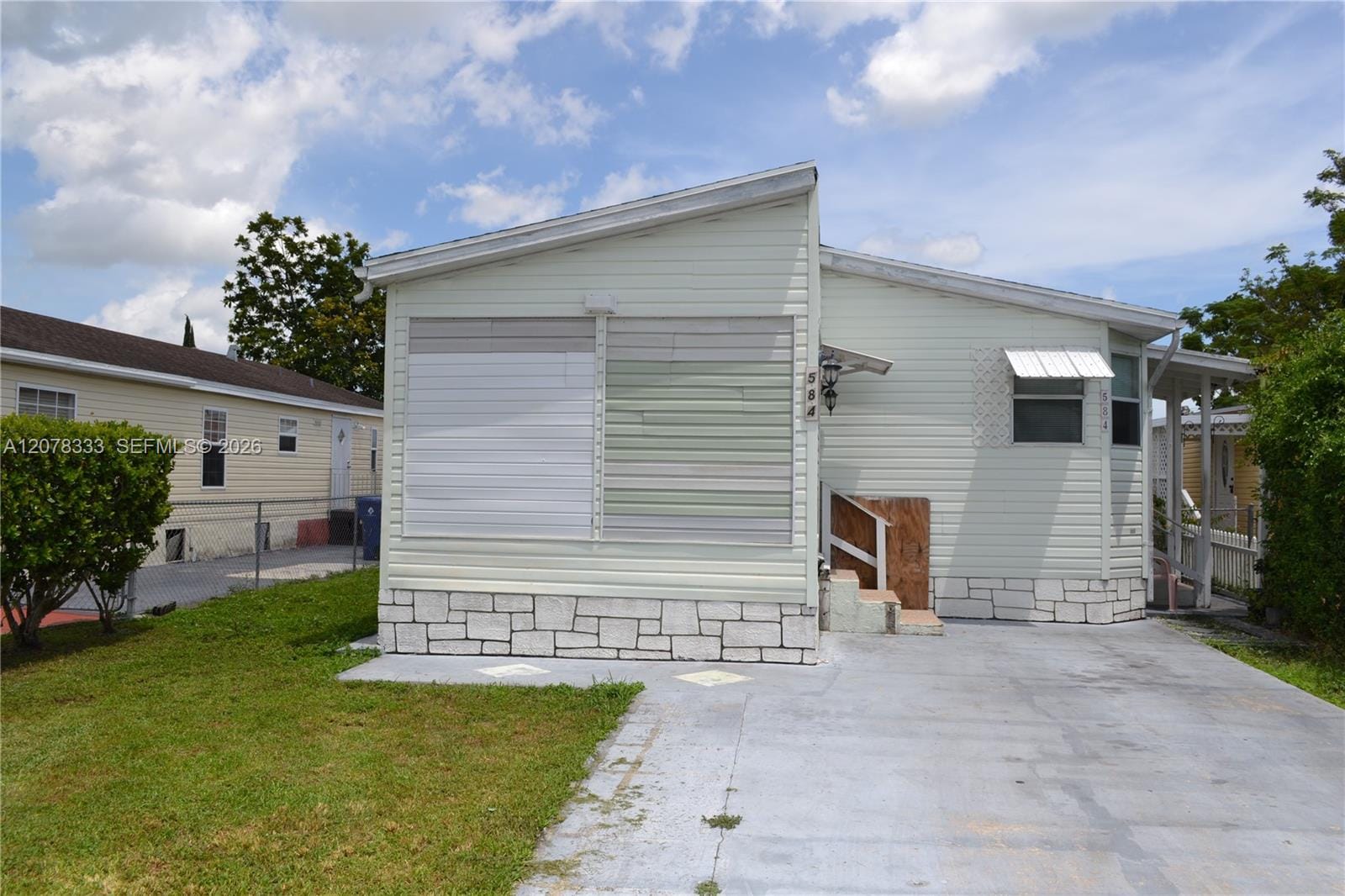 19800 SW 180 Avenue 584, Miami, FL 33187