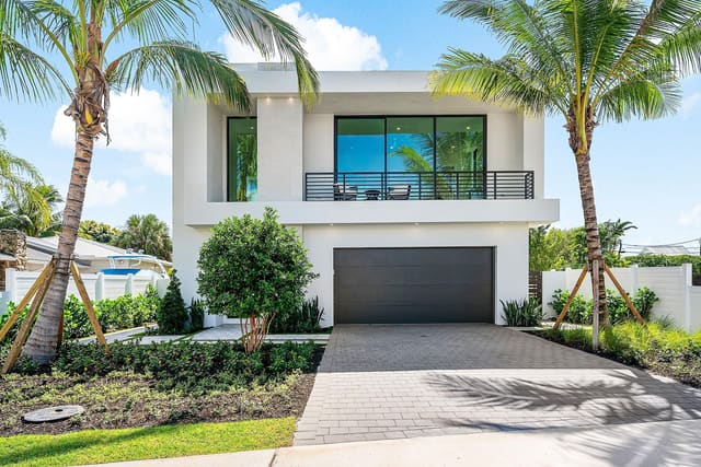 718 LAKE Avenue N, sold in ZIP 33483, Delray Beach, FL