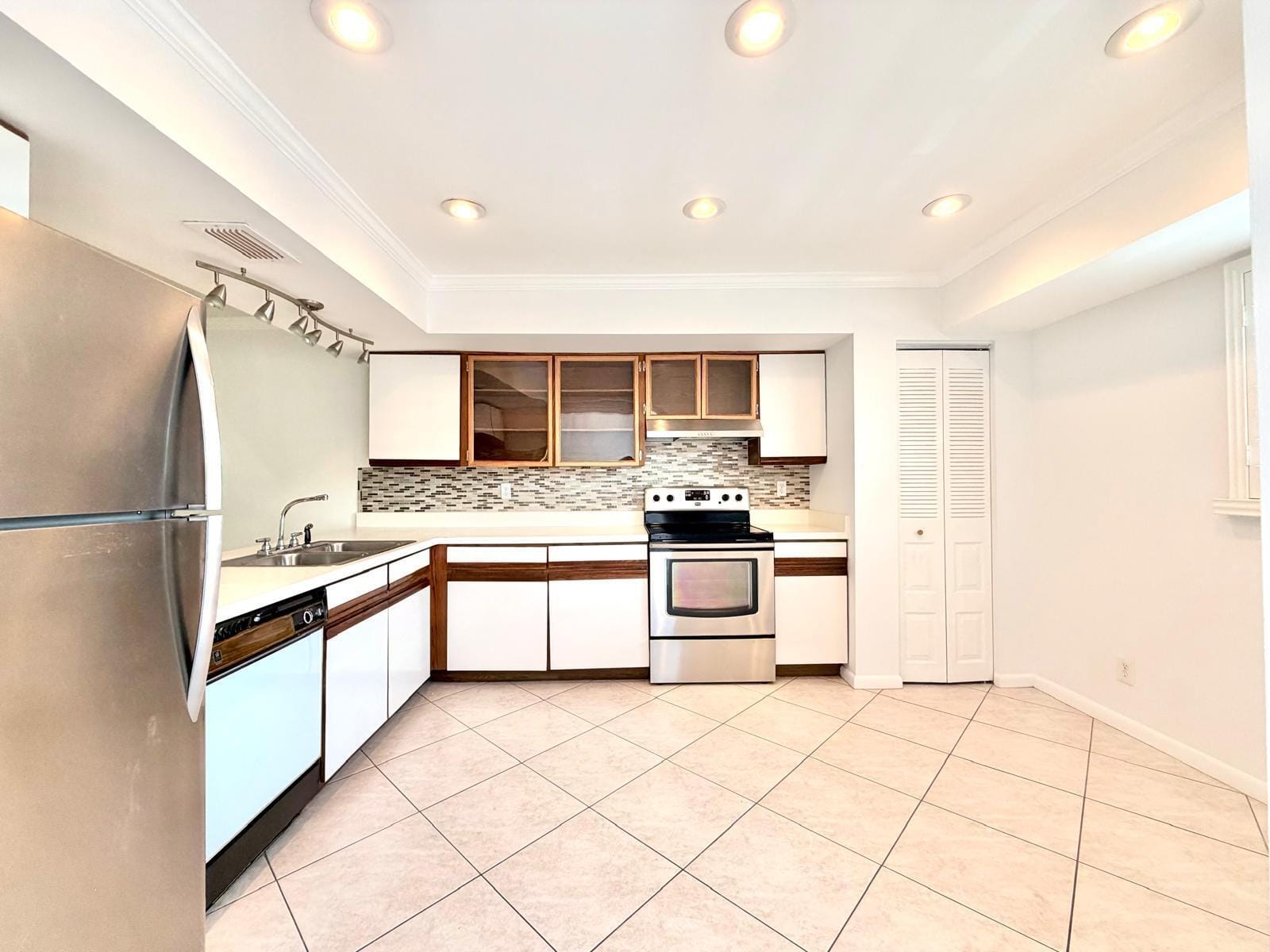 1811 SW Palm City Road SW A-502 — photo 7