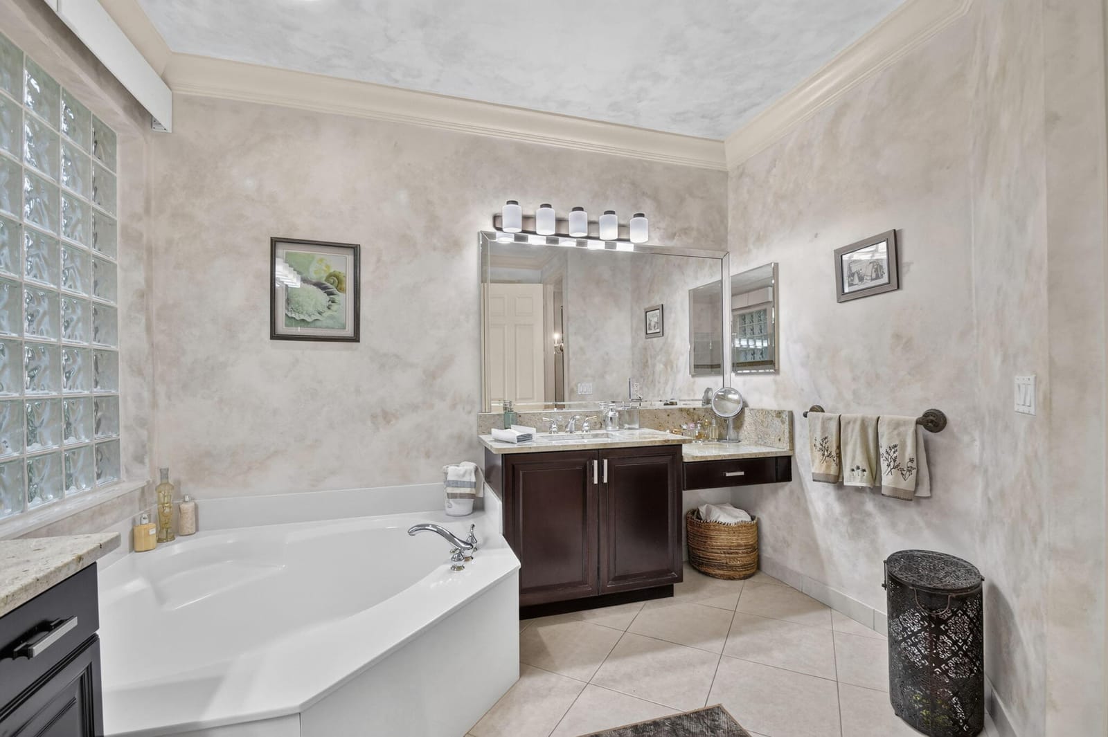 8934 MAJORCA BAY Drive, Lake Worth, FL 33467 photo 15
