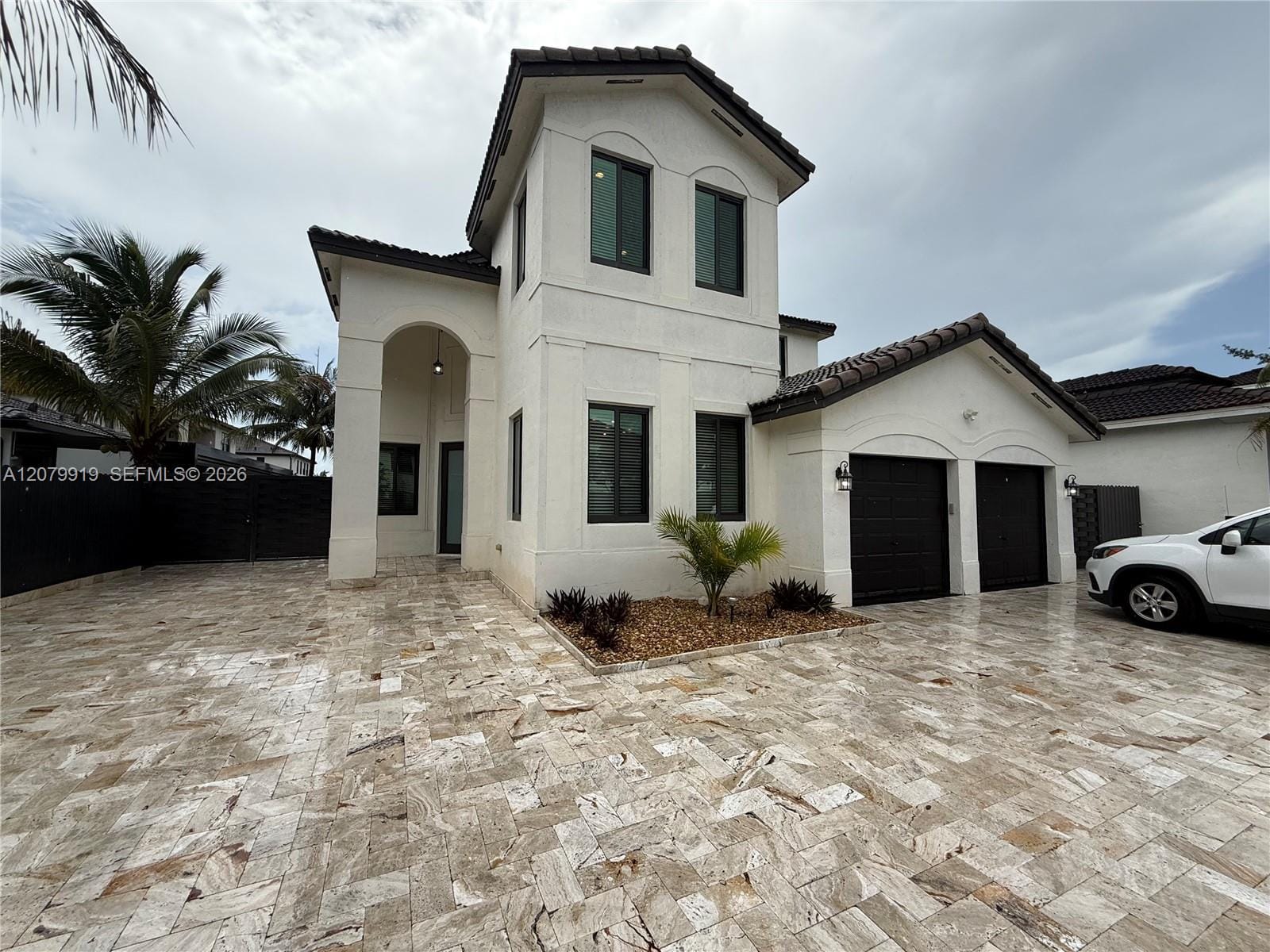 18355 NW 89th Avenue, Hialeah, FL 33018