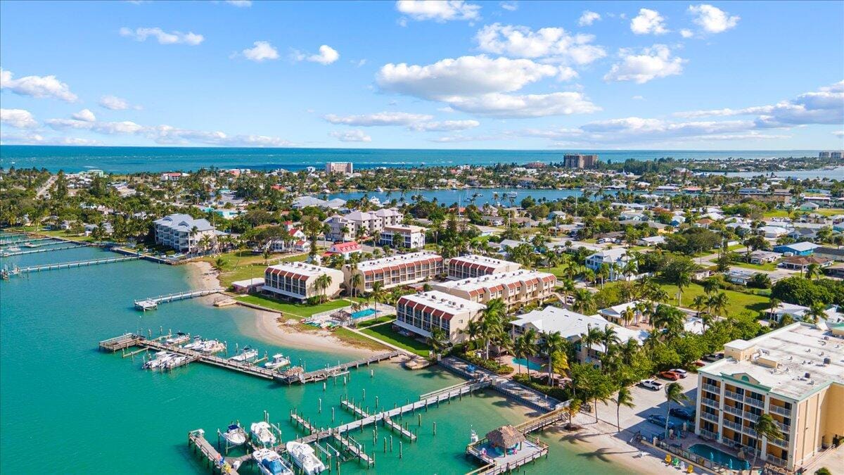 1300 Seaway Drive 10, Fort Pierce, FL 34949