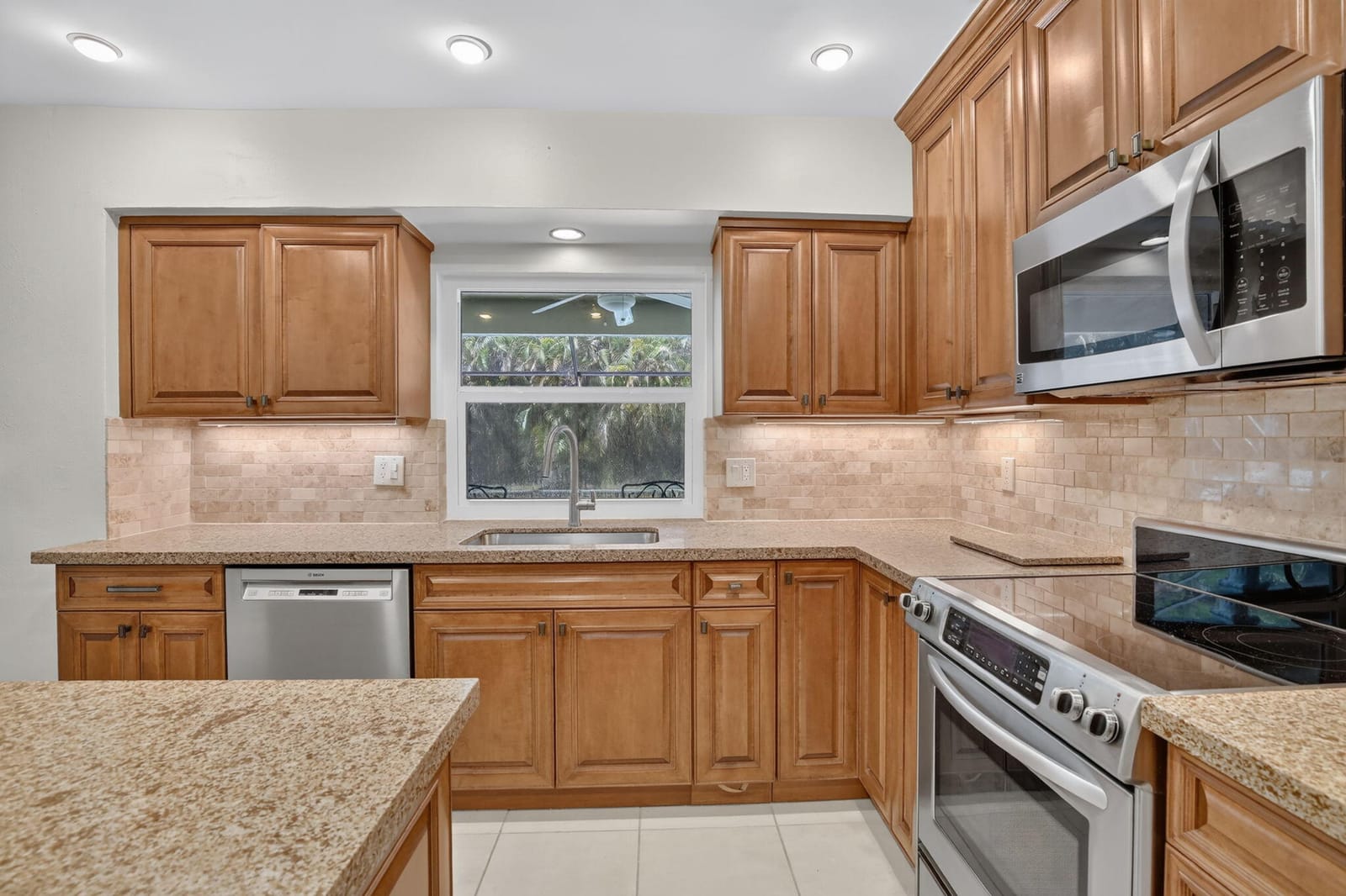 7241 NW 5TH Court — photo 4