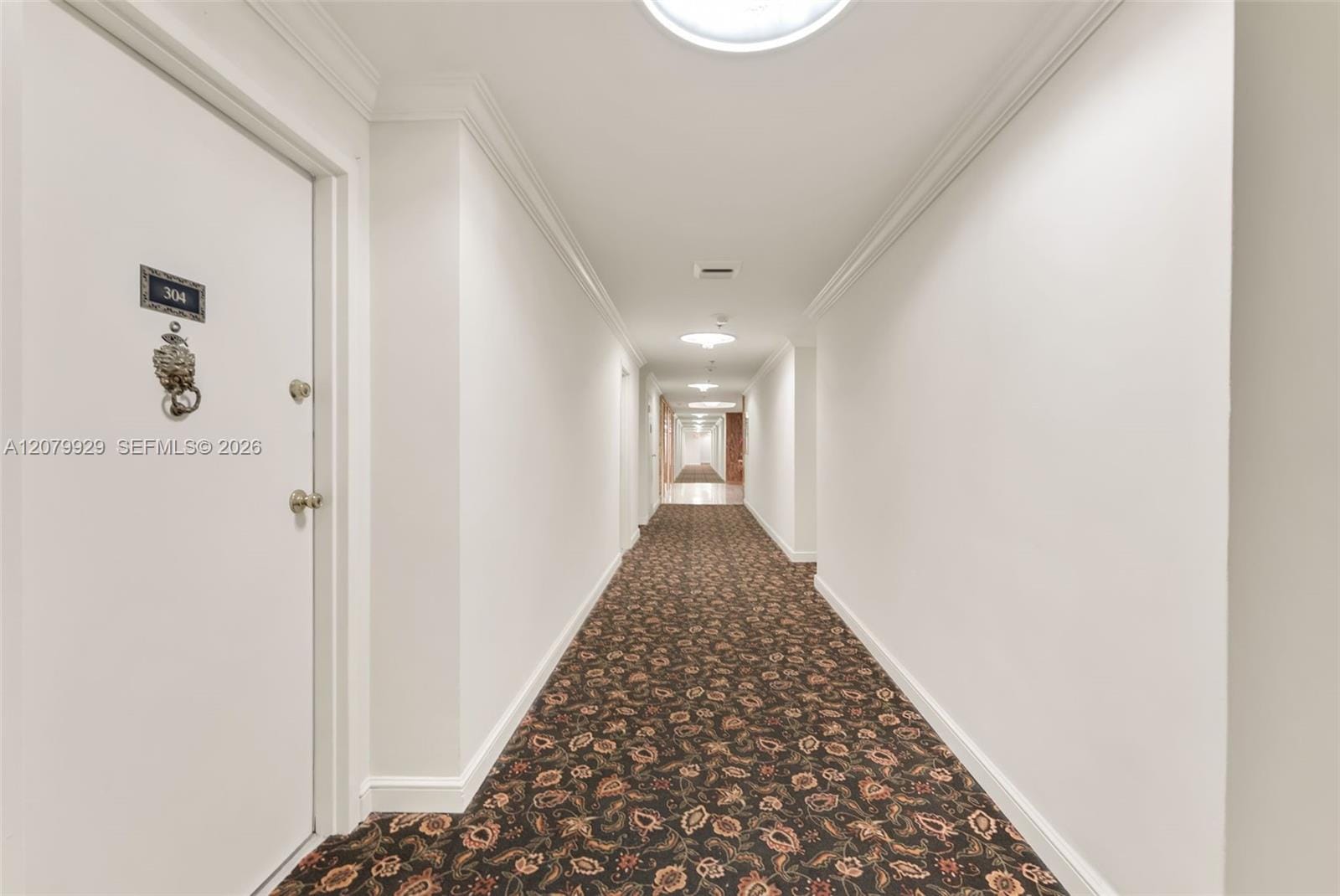 700 Biltmore Way 304 — photo 3
