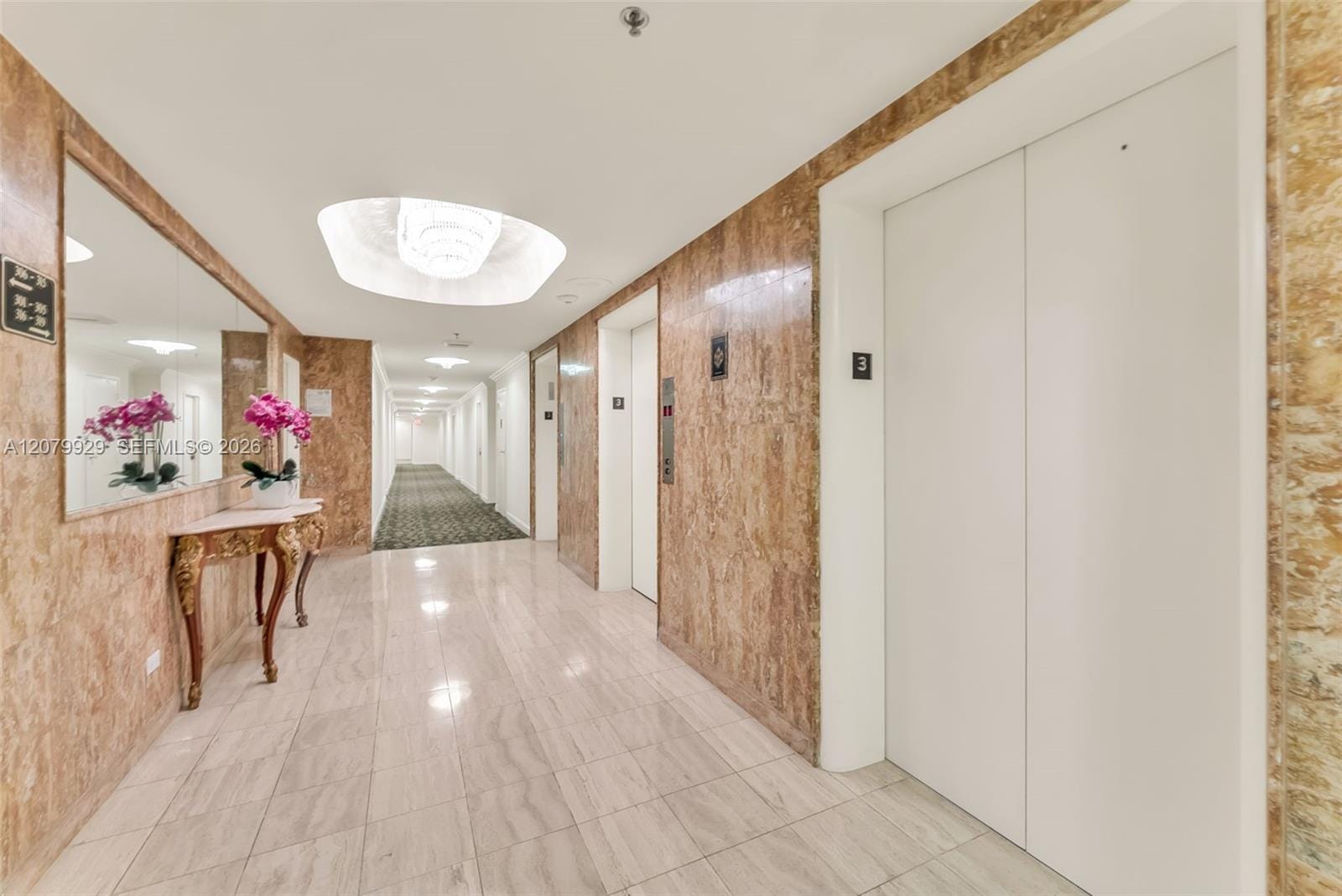 700 Biltmore Way 304 — photo 4