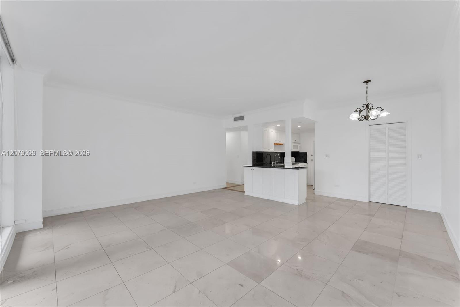 700 Biltmore Way 304 — photo 7